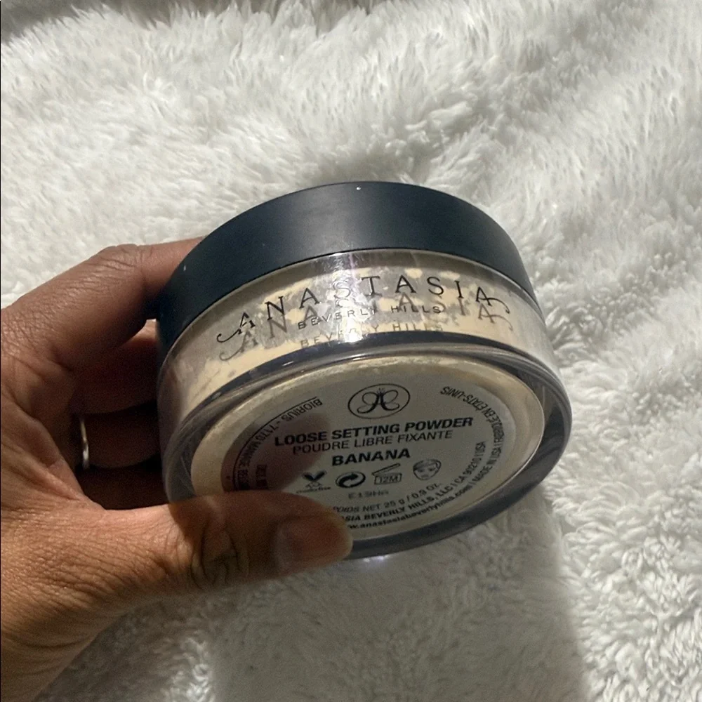 Anastasia Banana Loose Setting Powder -